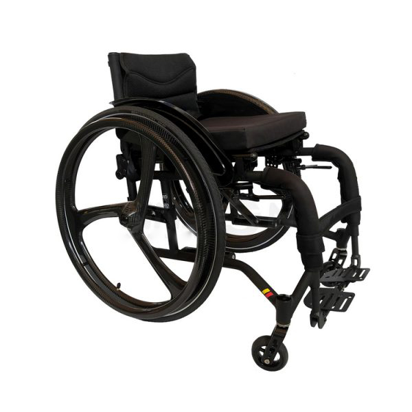 Заднее трёхспицевое карбоновое колесо для активной инвалидной коляски (24х1)